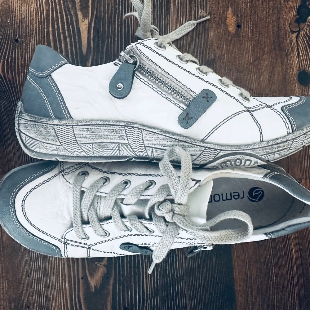 Remote Women’s Shoes